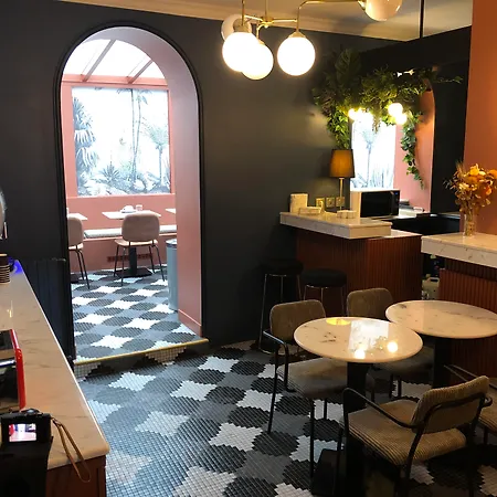 Biskui Hotell Levallois-Perret