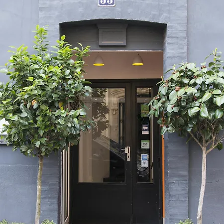 Biskui Hotell