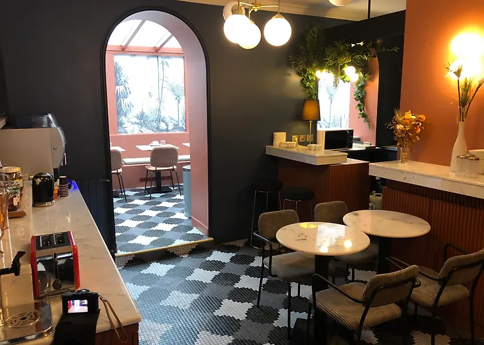 Biskui 호텔 르발루아페레